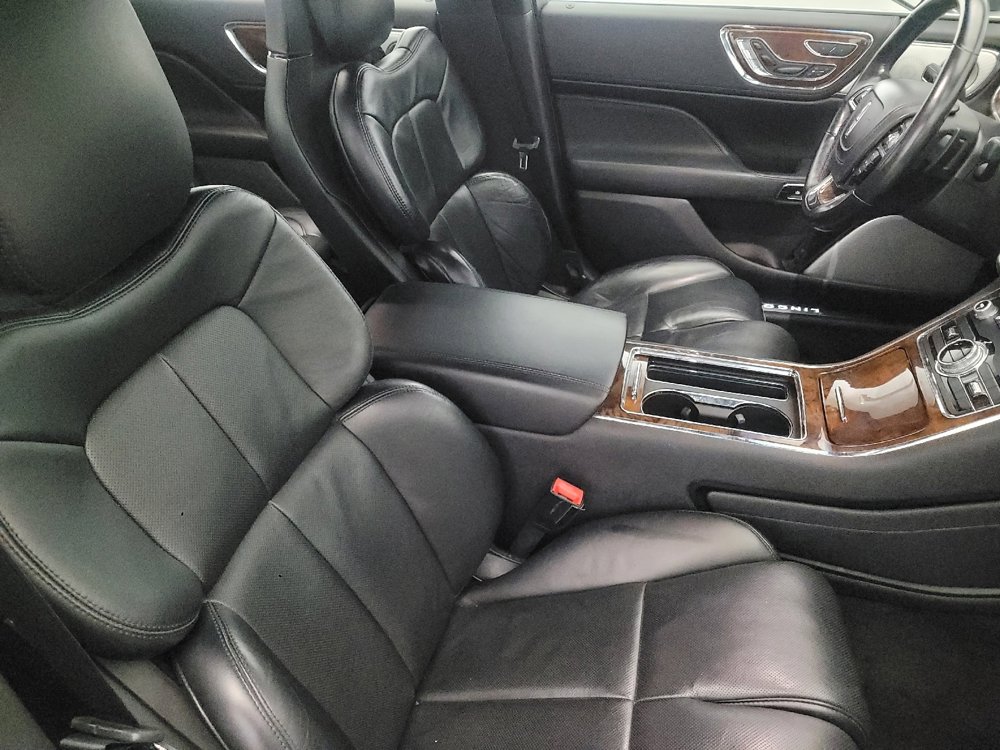 Used 2017 Lincoln Continental Reserve w/ Luxury Package AWD/4WD image 21