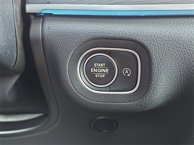 Used 2025 Mercedes-Benz GLE 350 4MATIC image 11