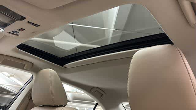 Used 2016 Lexus ES 350 w/ Luxury Package w/Wood Trim FWD image 24