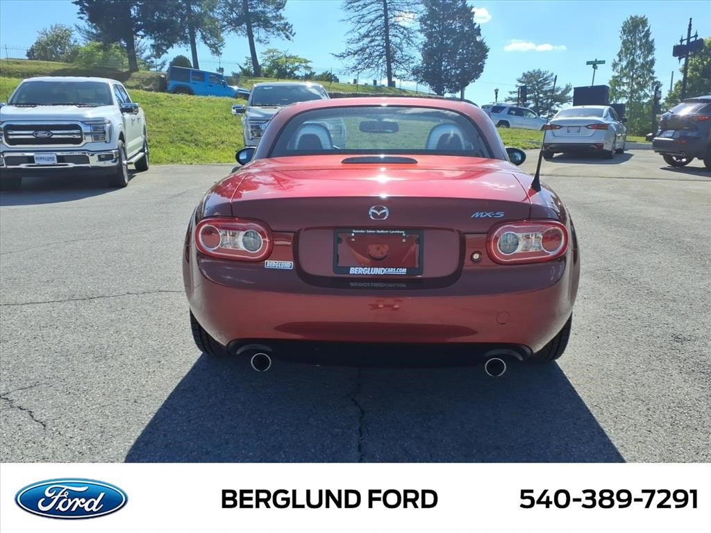 Used 2015 MAZDA MX-5 Miata Grand Touring RWD image 6