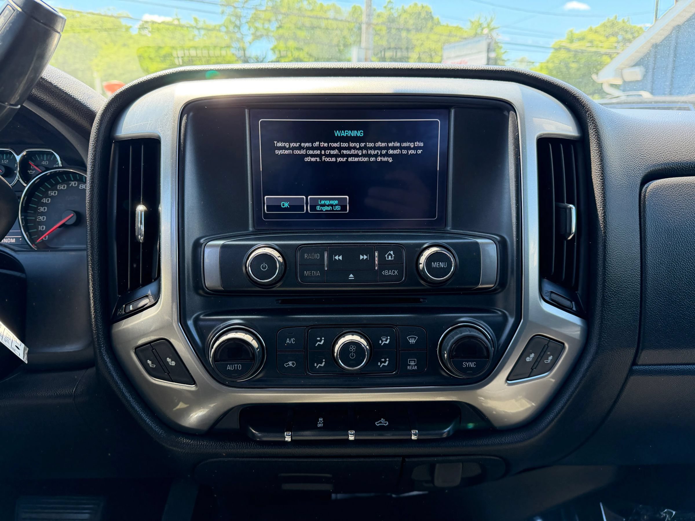 Used 2015 Chevrolet Silverado 2500 LT w/ LT Convenience Package AWD/4WD image 12