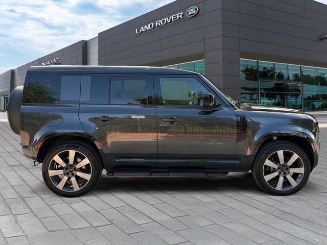New 2026 Land Rover Defender 110 V8 AWD/4WD image 6