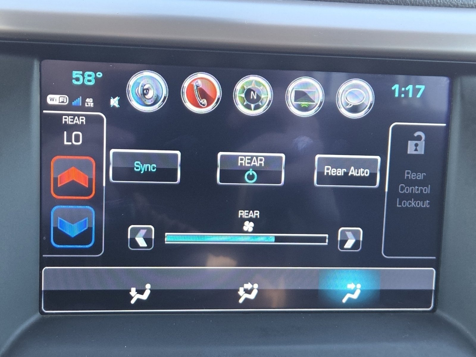 Used 2018 GMC Acadia Denali w/ Technology Package image 28