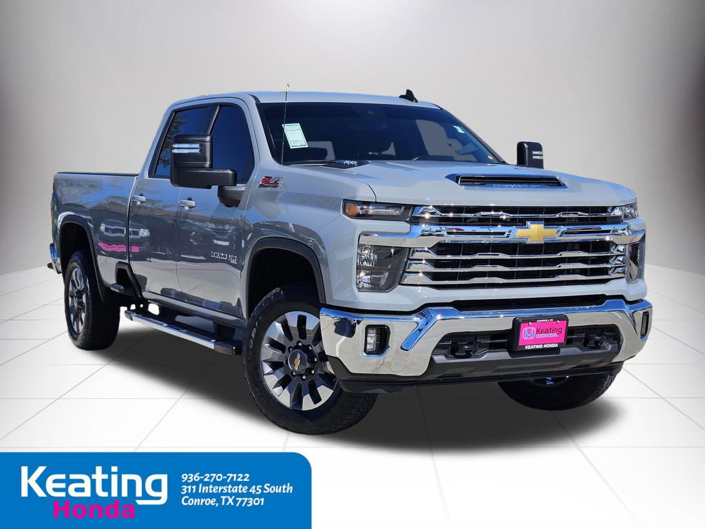 Used 2024 Chevrolet Silverado 3500 LT w/ Convenience Package image 3