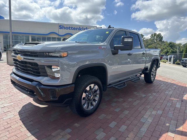 Used 2025 Chevrolet Silverado 2500 Custom w/ Z71 Off-Road Package