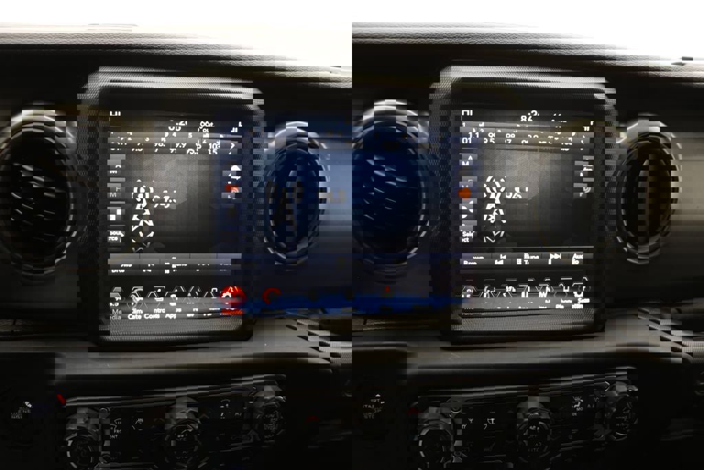 Used 2023 Jeep Wrangler Unlimited w/ Cold Weather Group image 22