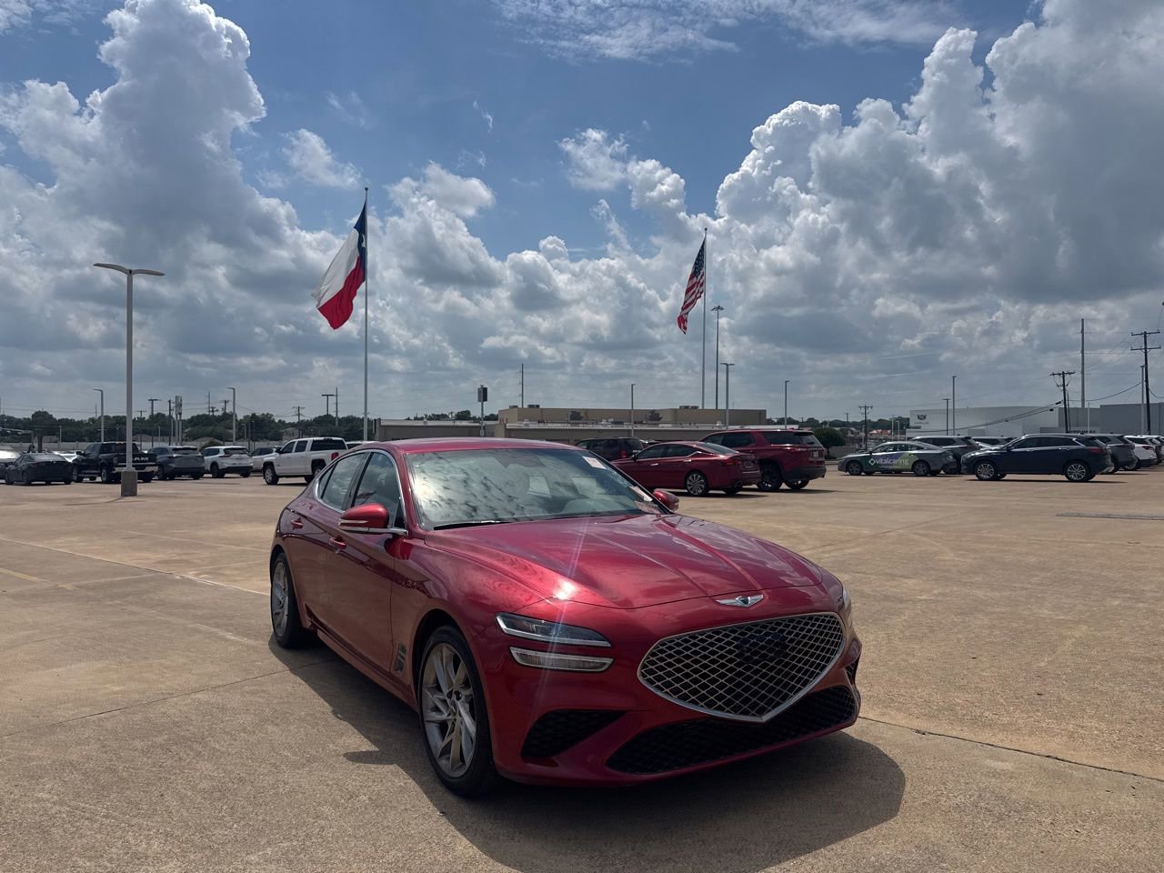 Used 2022 Genesis G70 2.0T RWD image 2