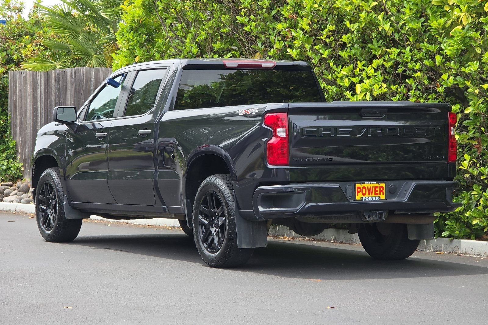 Used 2023 Chevrolet Silverado 1500 Custom w/ LPO, Dark Essentials Package AWD/4WD image 6