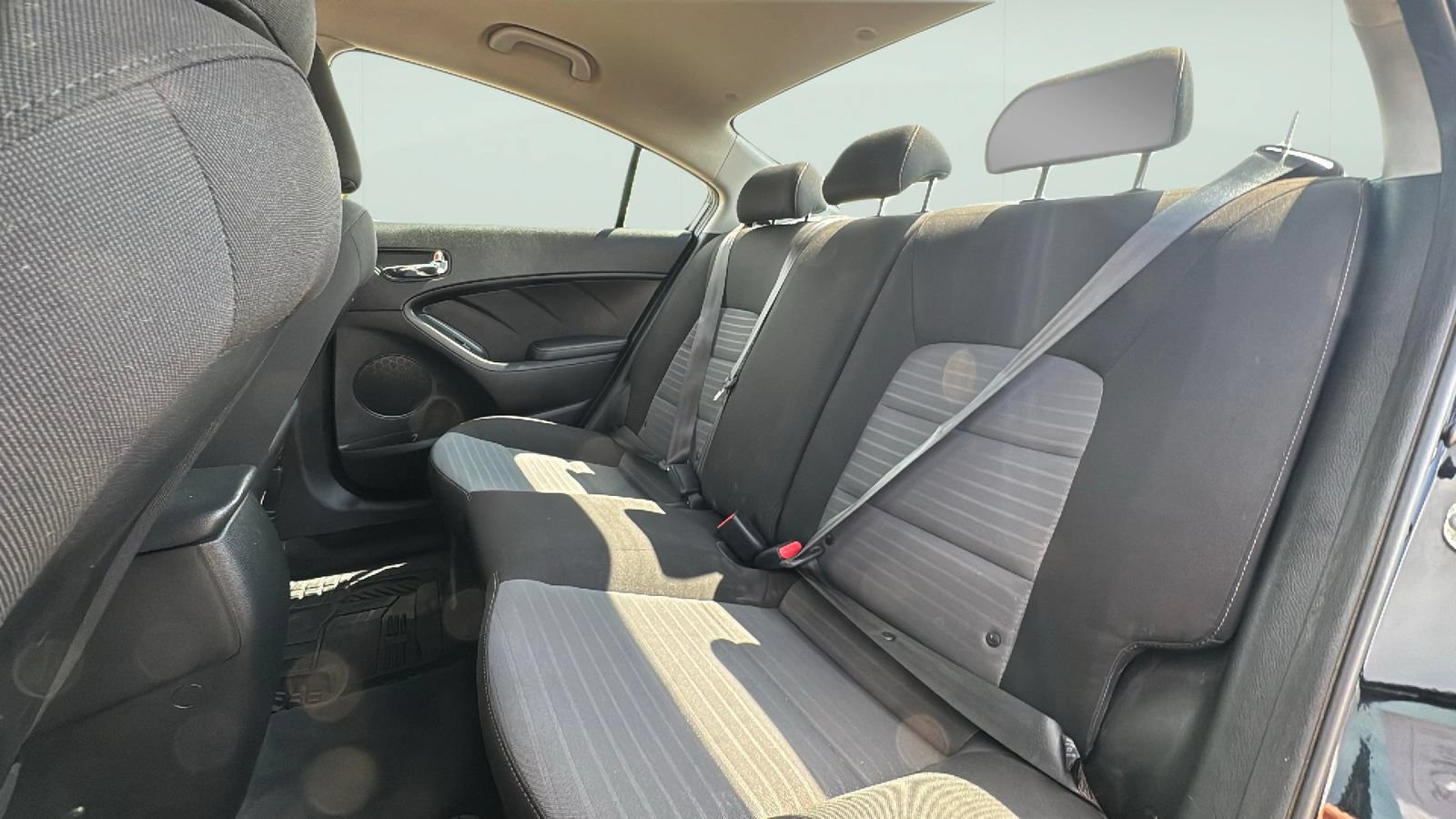 Used 2018 Kia Forte S FWD image 26