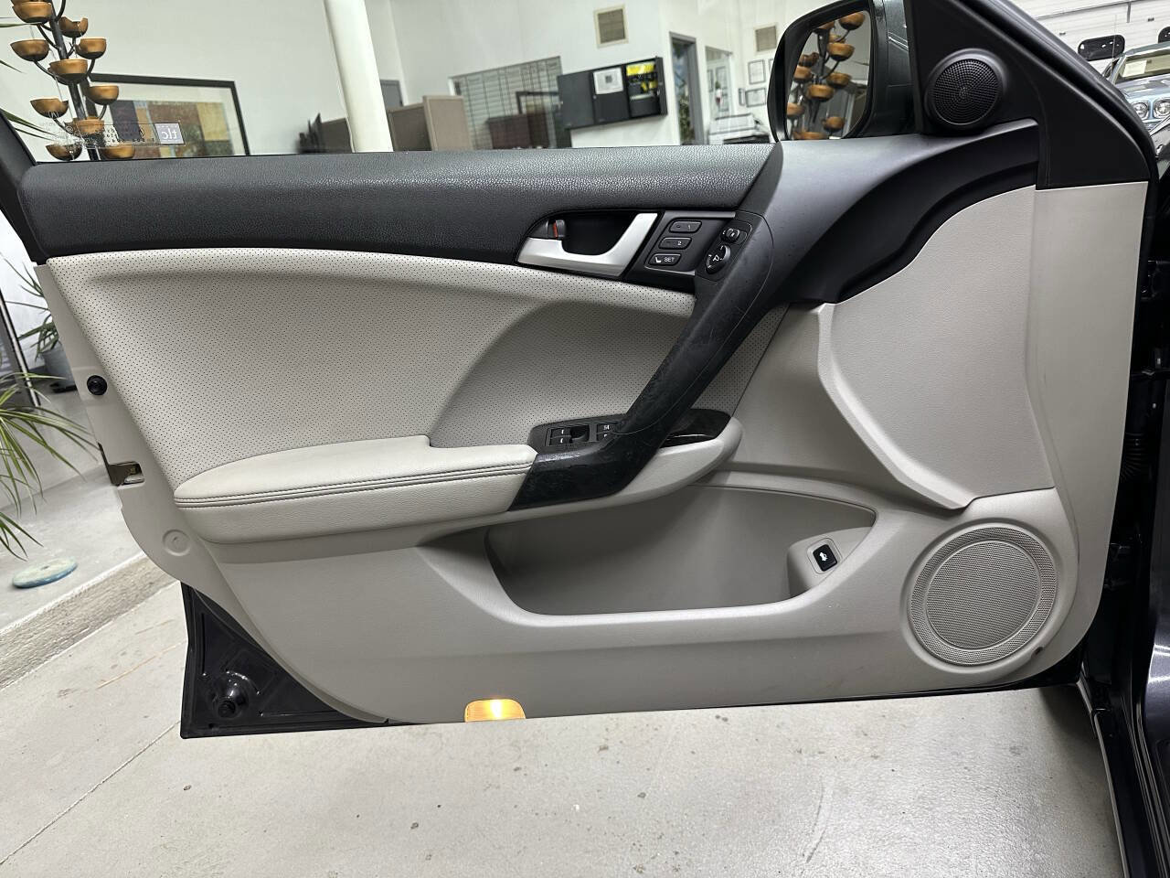 Used 2014 Acura TSX Base 4dr Sedan image 9