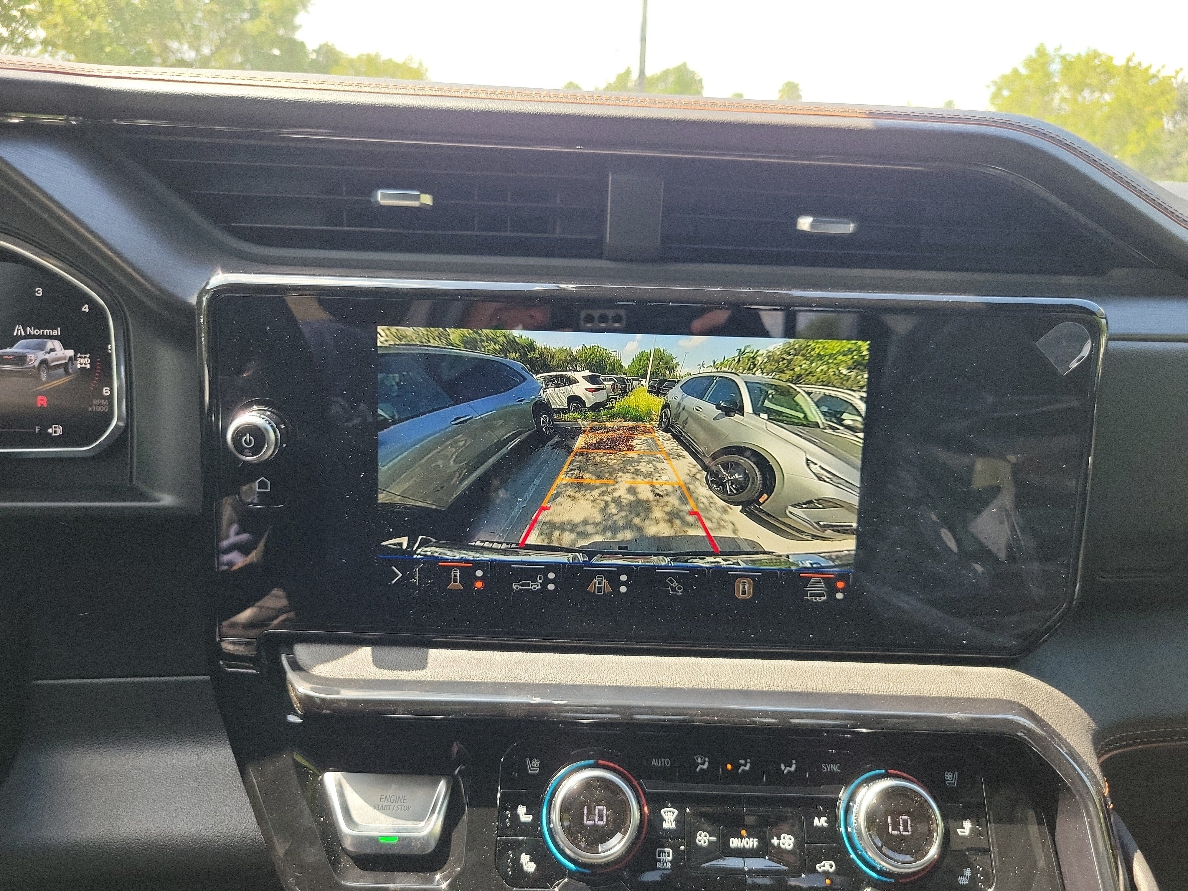 New 2026 GMC Sierra 1500 AT4 w/ AT4 Premium Package AWD/4WD image 13