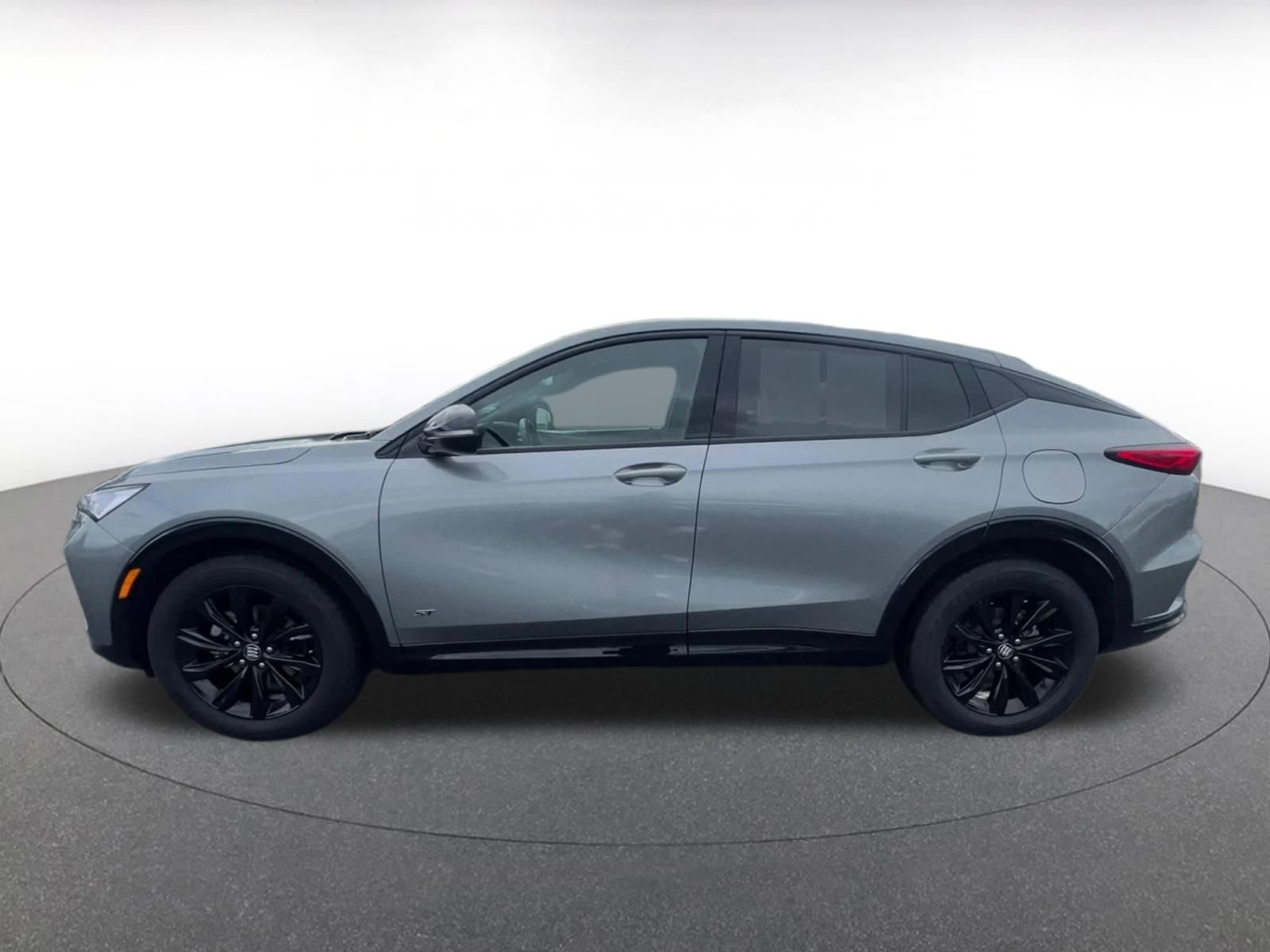 Used 2025 Buick Envista Sport Touring image 9