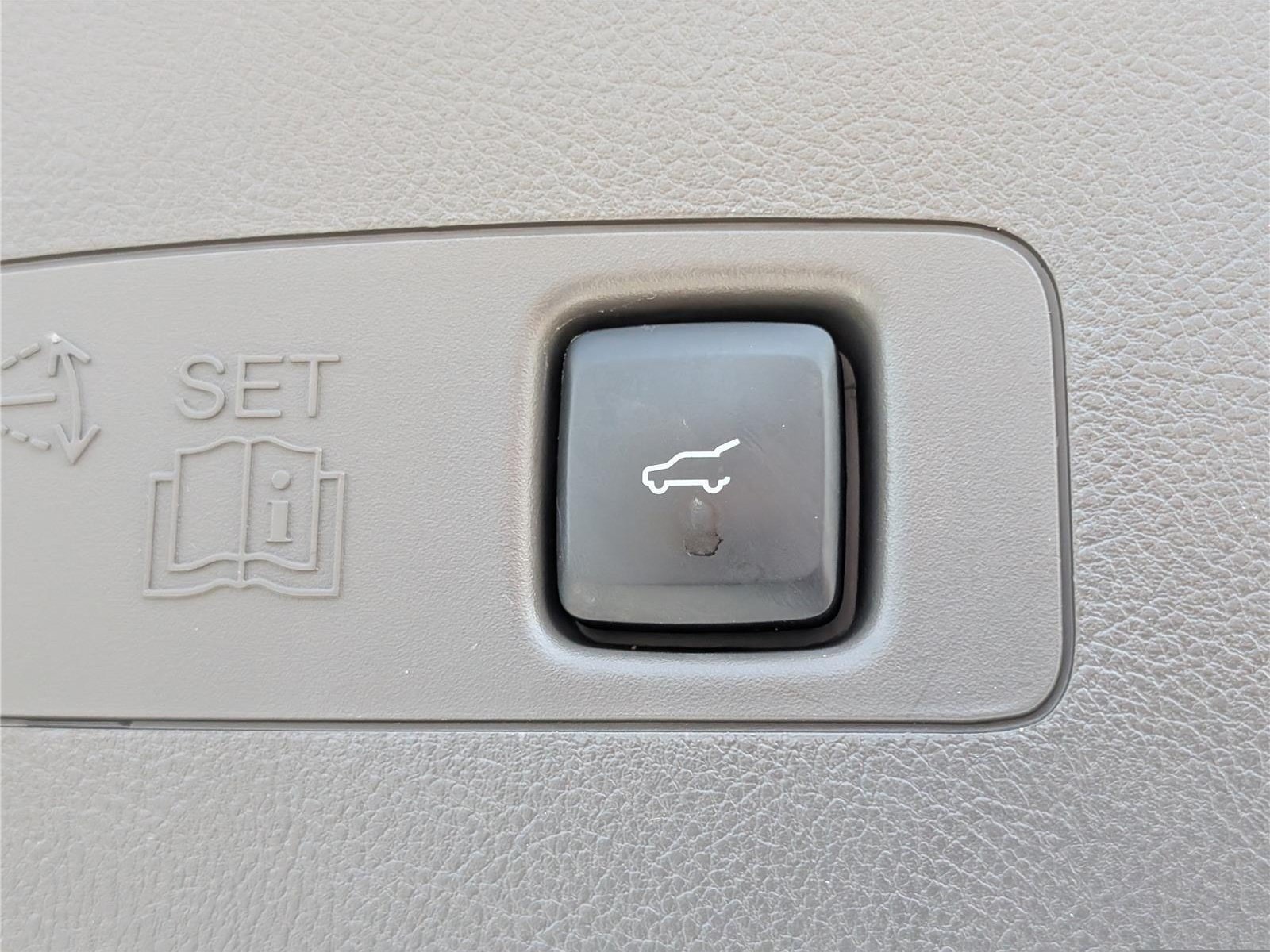 Used 2022 Lincoln Corsair AWD w/ Premium Package image 14