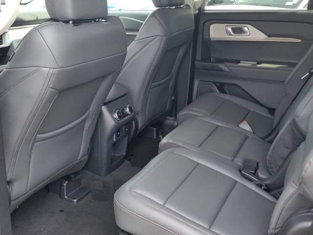 New 2026 Ford Explorer Active w/ Active Comfort Package RWD image 14