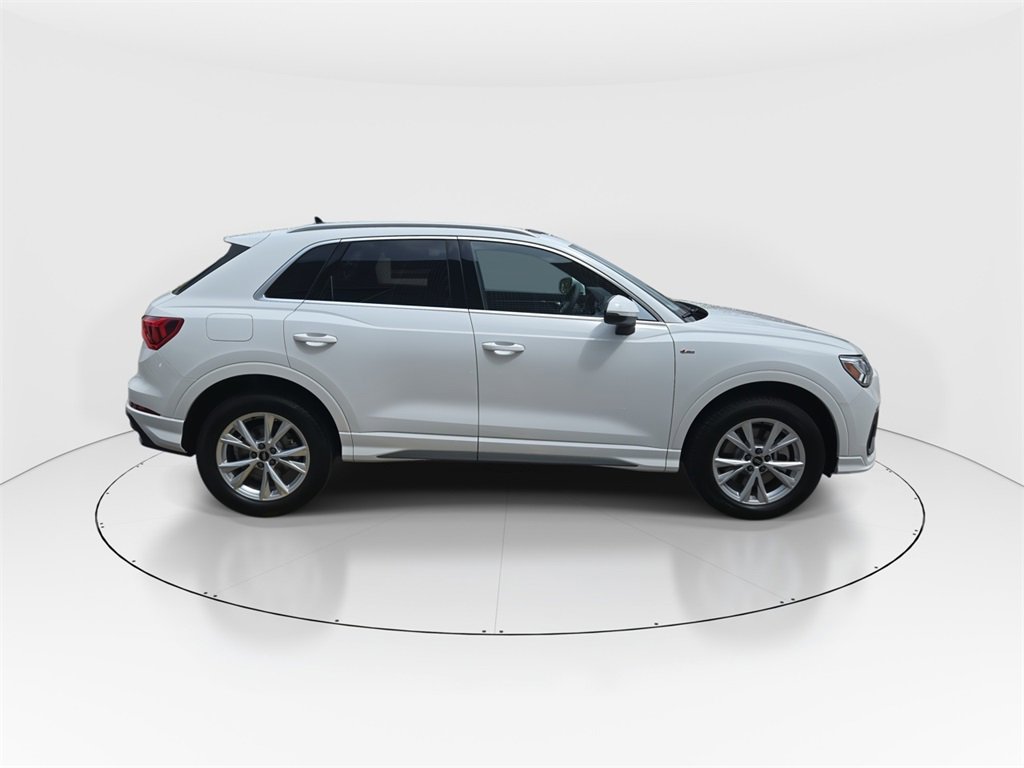 New 2025 Audi Q3 2.0T Premium image 8