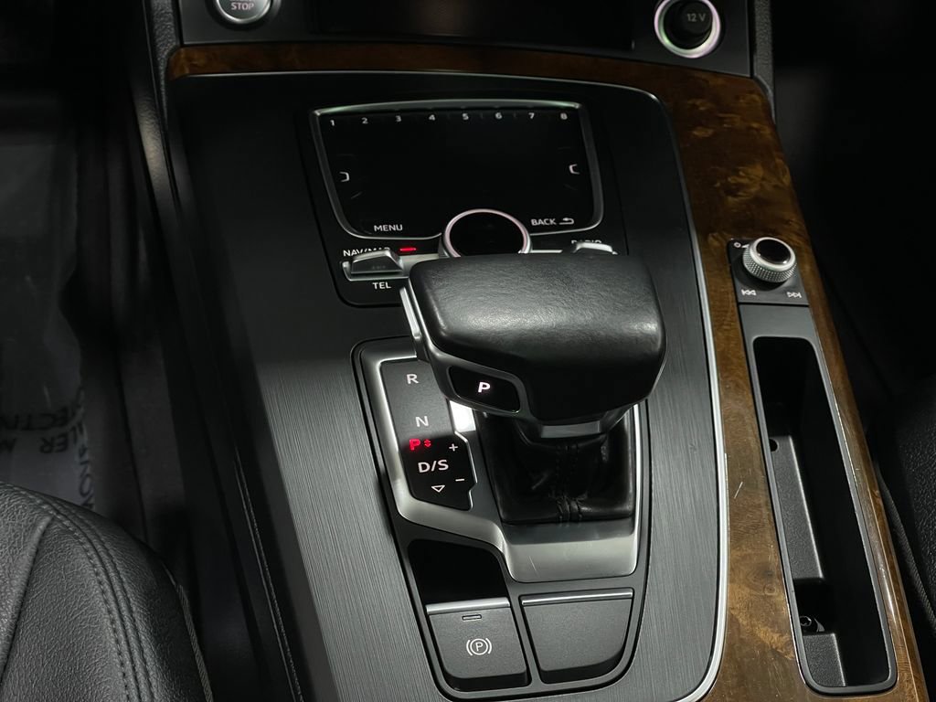 Used 2018 Audi Q5 2.0T Premium Plus w/ Premium Plus Package image 30