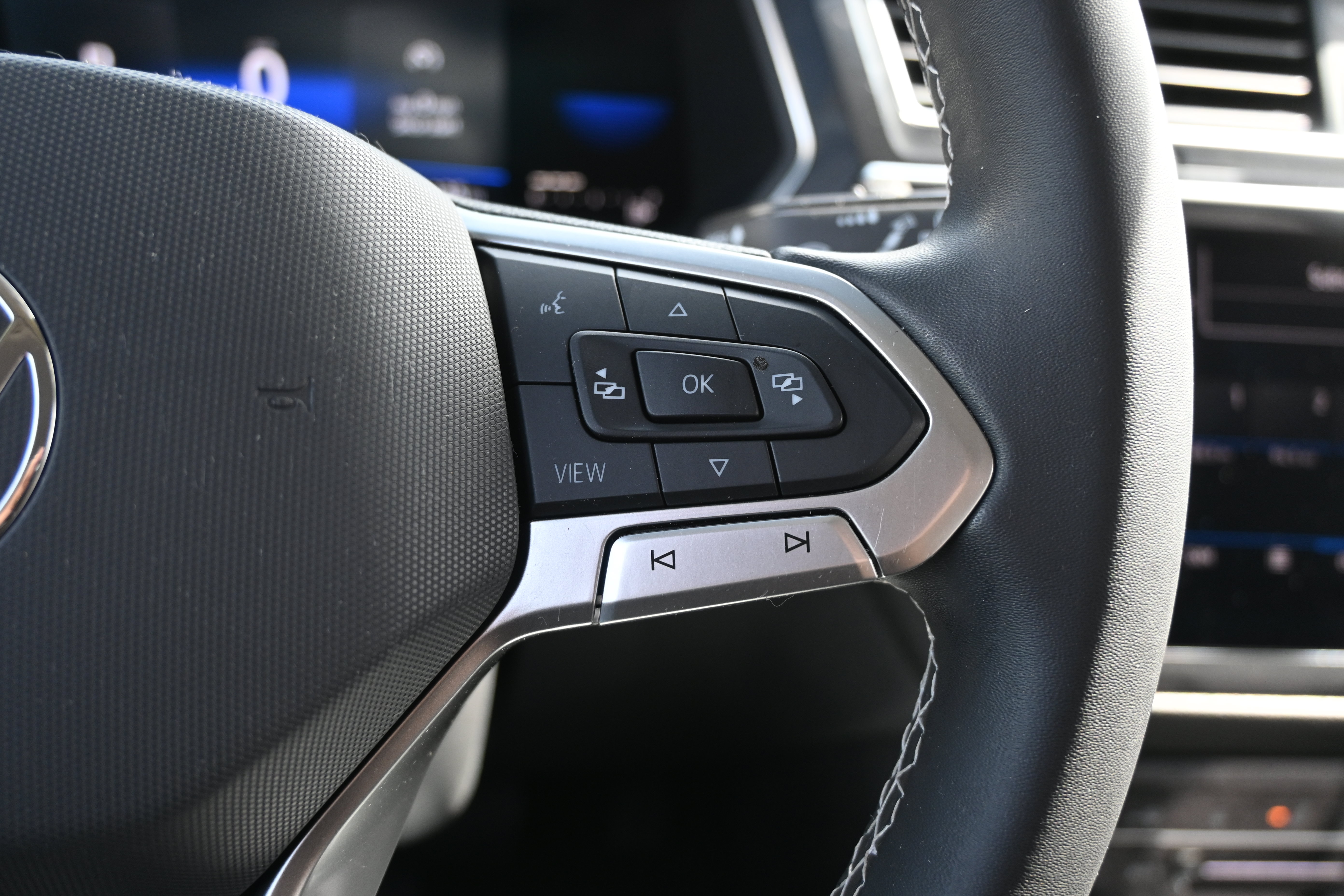 Used 2022 Volkswagen Tiguan SE FWD image 20