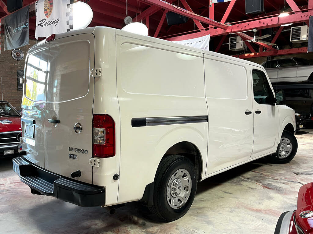 Used 2012 Nissan NV 3500 S RWD image 4