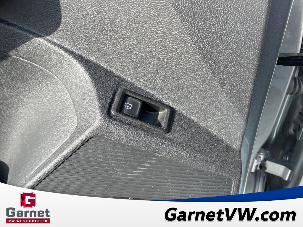 Used 2024 Volkswagen Taos SE image 18