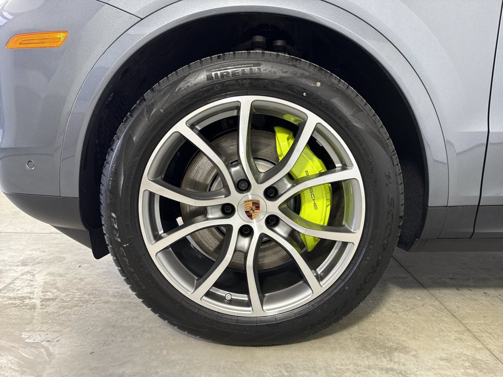 New 2026 Porsche Cayenne E-Hybrid AWD/4WD image 13