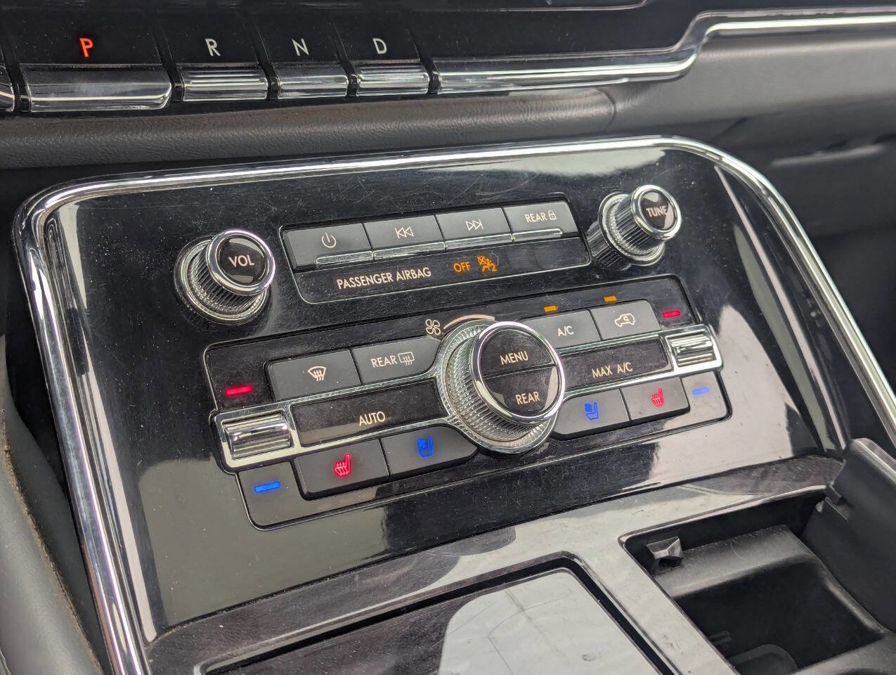 Used 2019 Lincoln Navigator L Reserve w/ Cargo Package AWD/4WD image 30