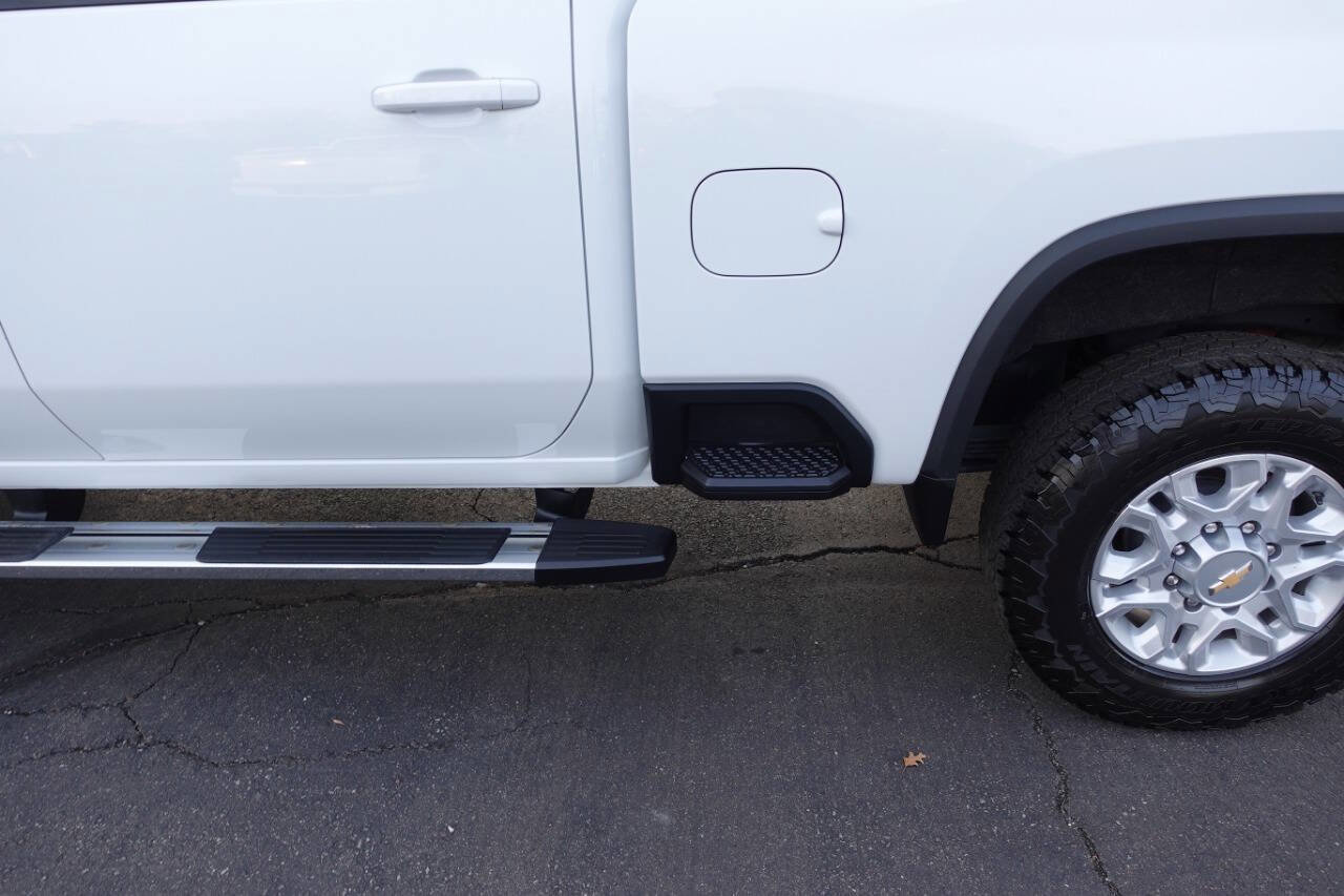 Used 2023 Chevrolet Silverado 2500 LT w/ Convenience Package image 25