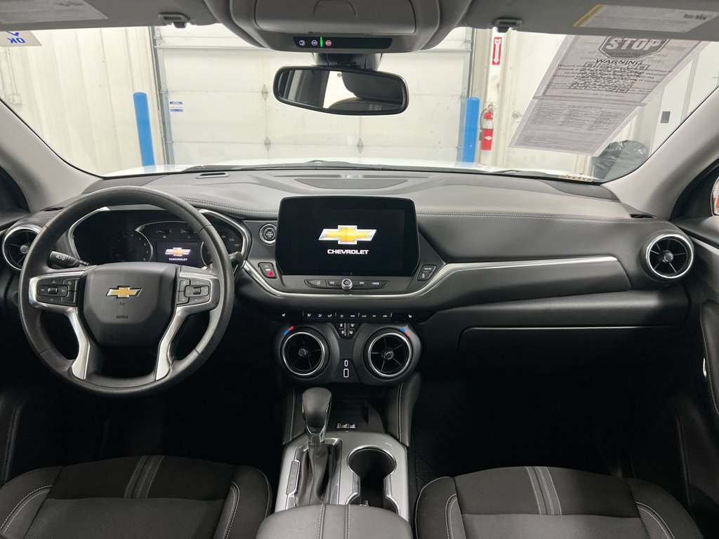 Used 2023 Chevrolet Blazer LT FWD image 10