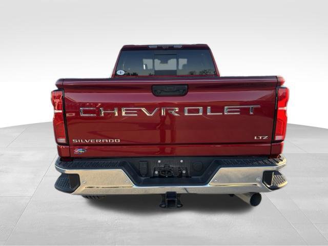 Used 2024 Chevrolet Silverado 2500 LTZ w/ LTZ Premium Package AWD/4WD image 4