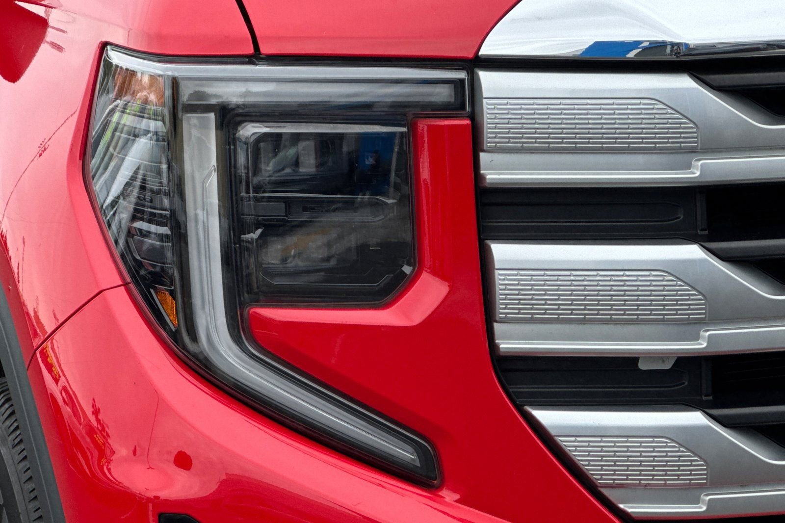 Used 2023 GMC Sierra 1500 SLE image 42