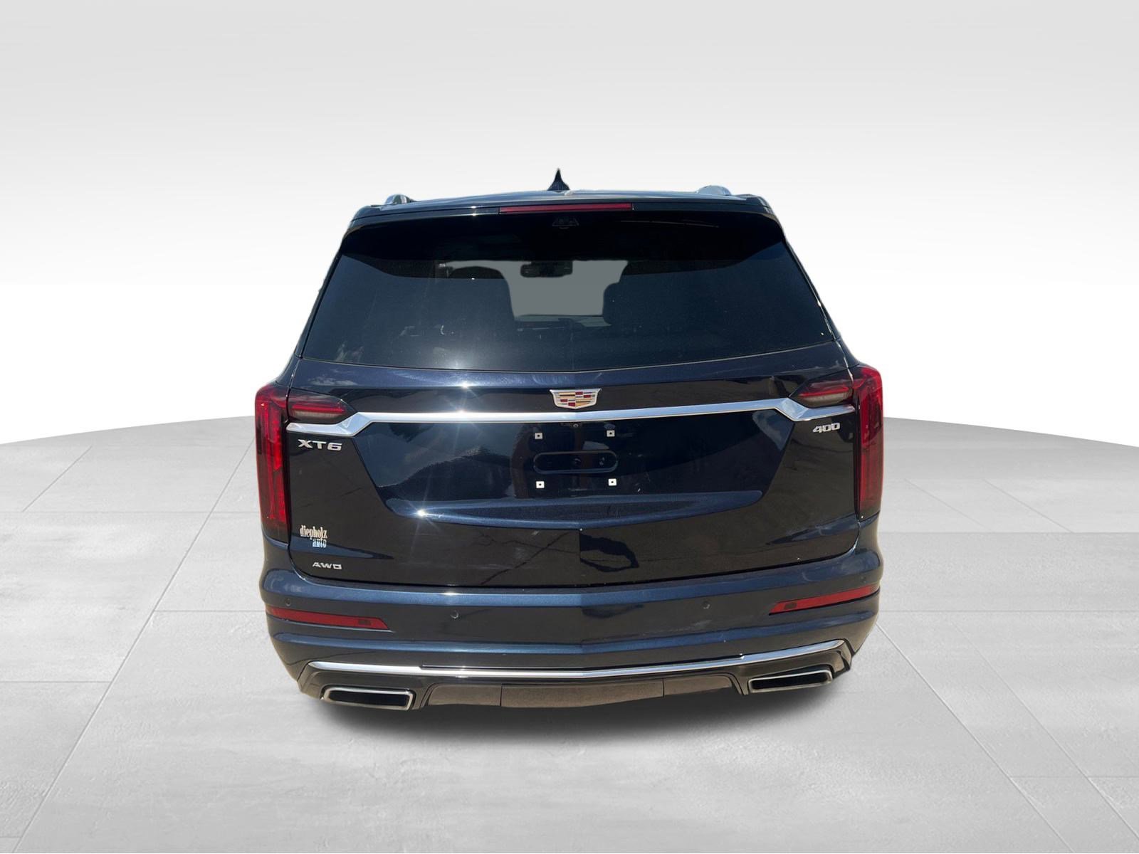 Used 2022 Cadillac XT6 Premium Luxury w/ Technology Package image 6