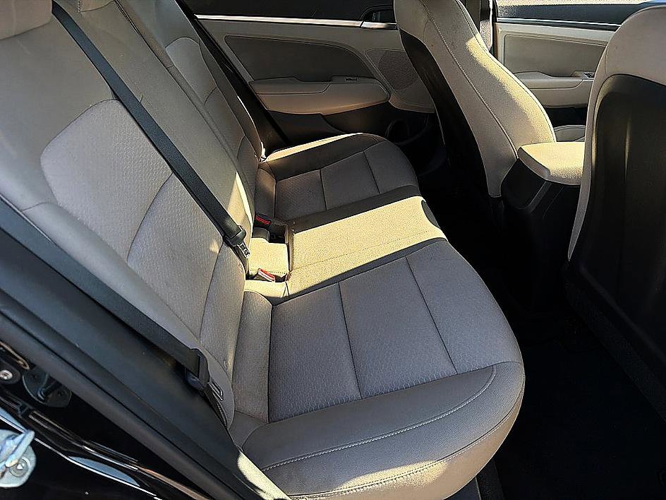 Used 2019 Hyundai Elantra SEL FWD image 24