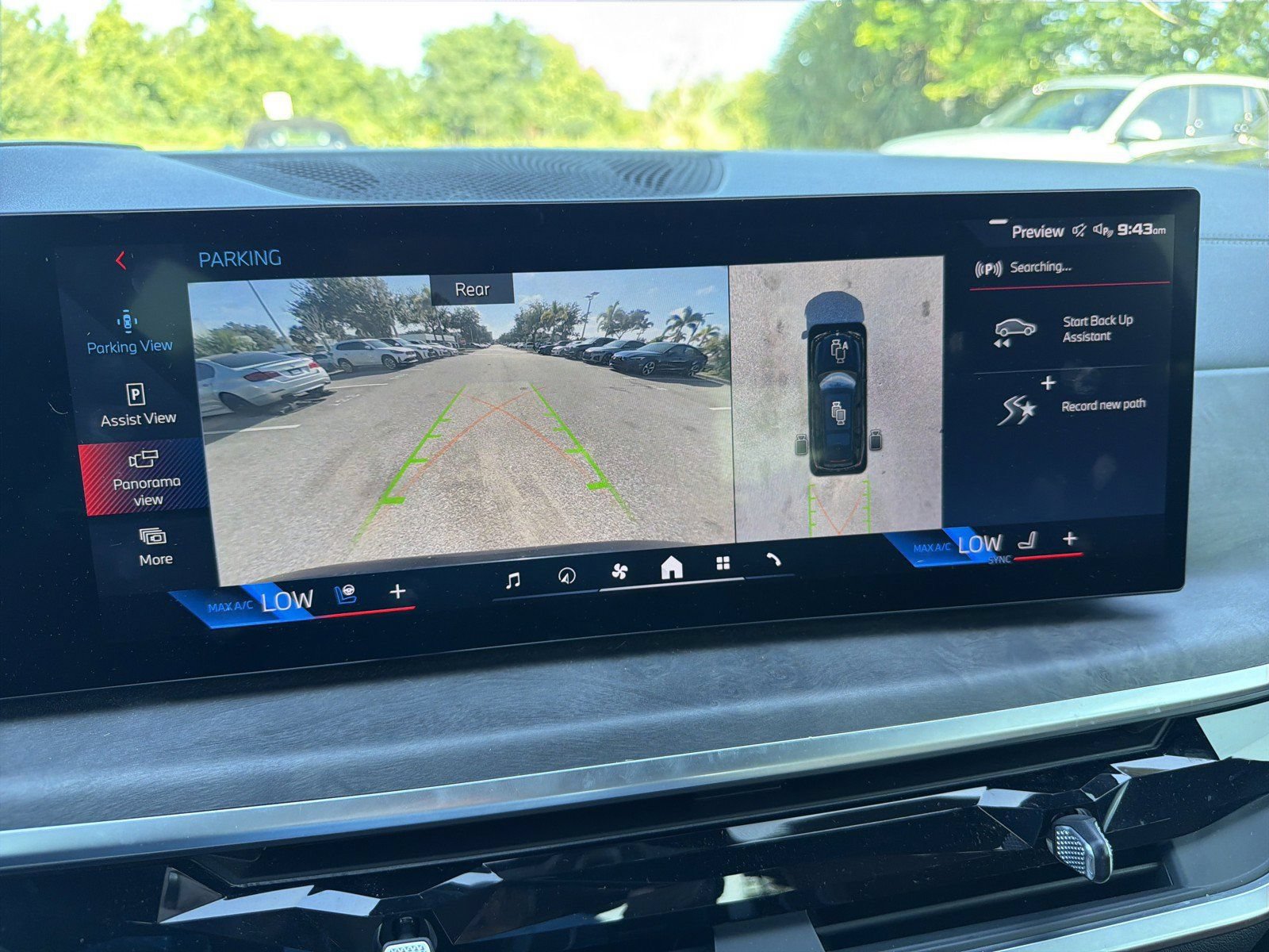 Used 2024 BMW X7 M60i w/ Executive Package AWD/4WD image 30