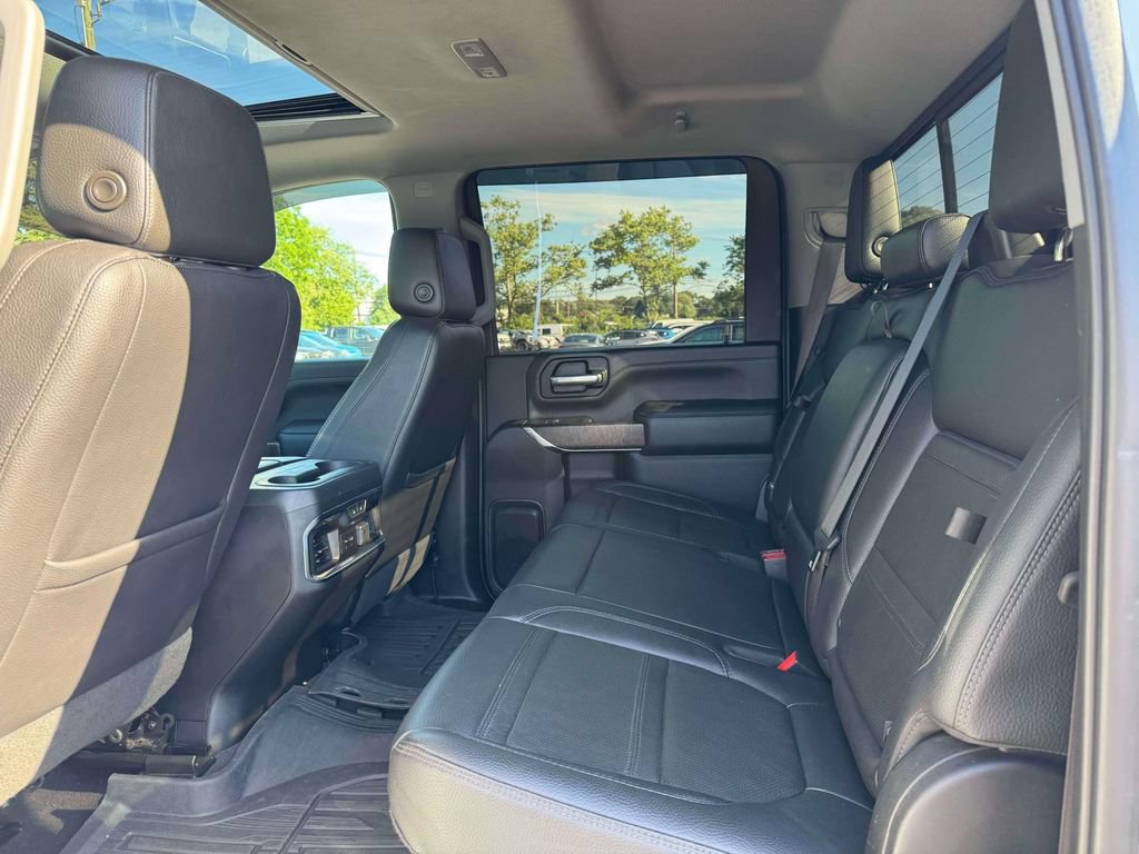 Used 2023 GMC Sierra 3500 Denali w/ Denali Ultimate Package AWD/4WD image 16