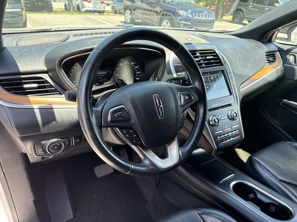 Used 2019 Lincoln MKC Reserve FWD image 33