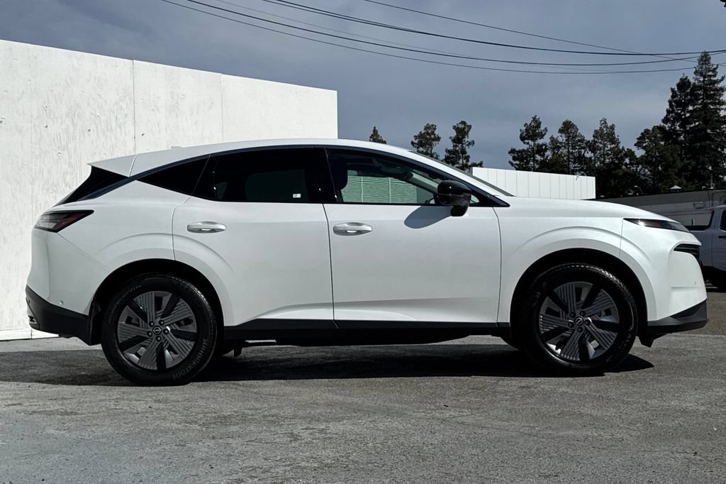 Certified 2025 Nissan Murano SL w/ Cargo Package AWD/4WD image 2