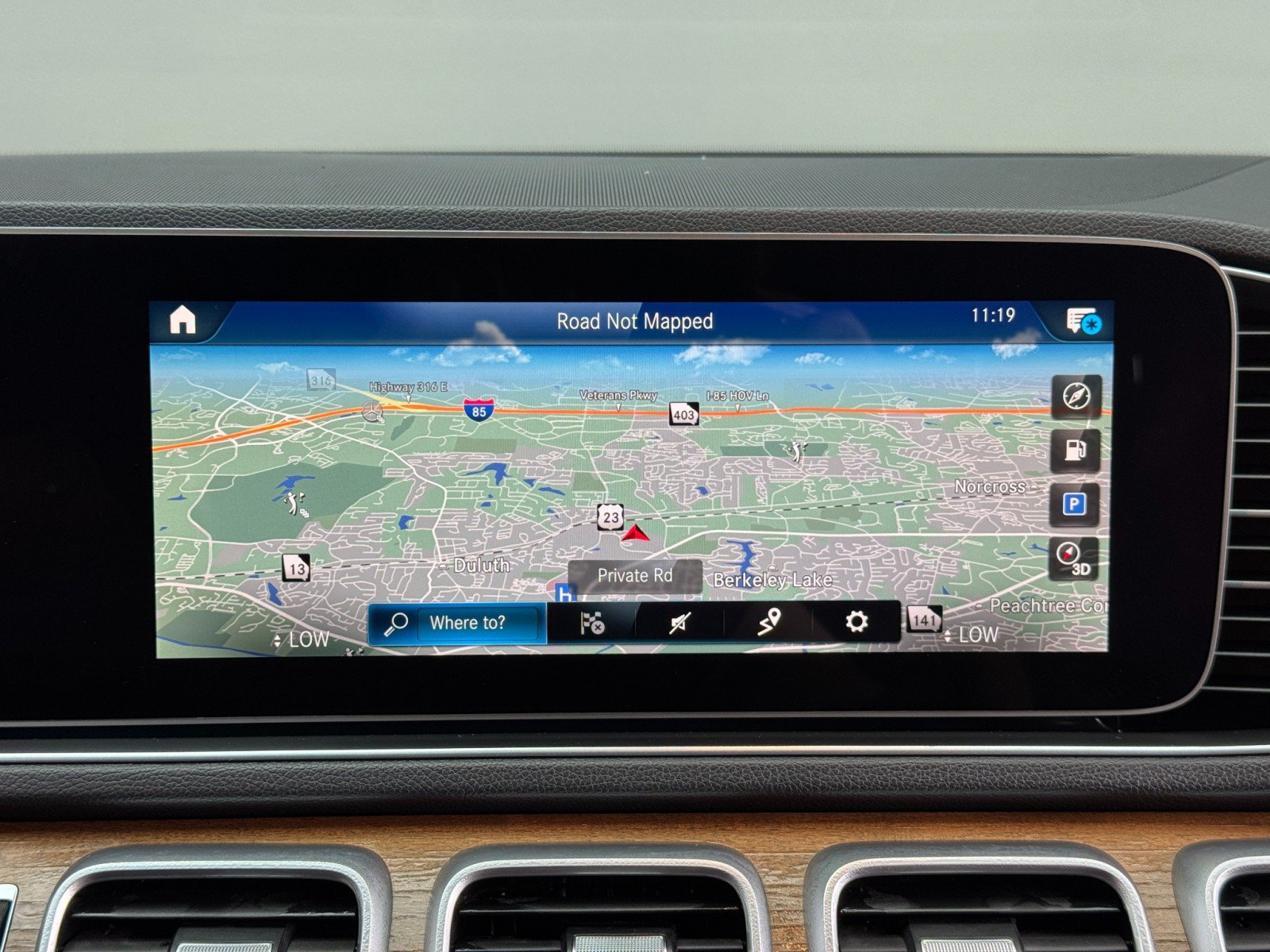 Used 2021 Mercedes-Benz GLE 350 w/ Premium Package image 26