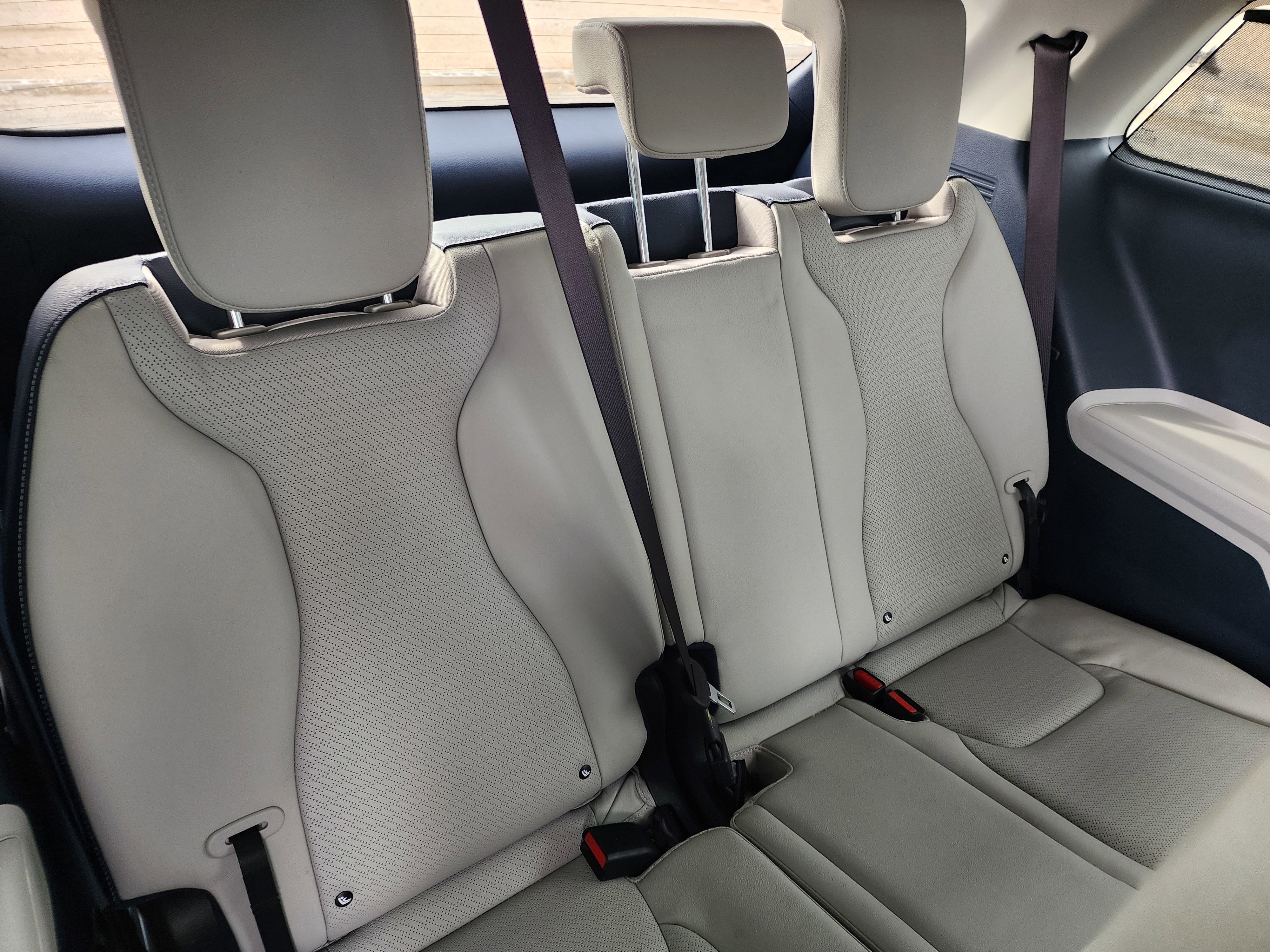 Used 2025 Kia Carnival SX Prestige FWD image 16