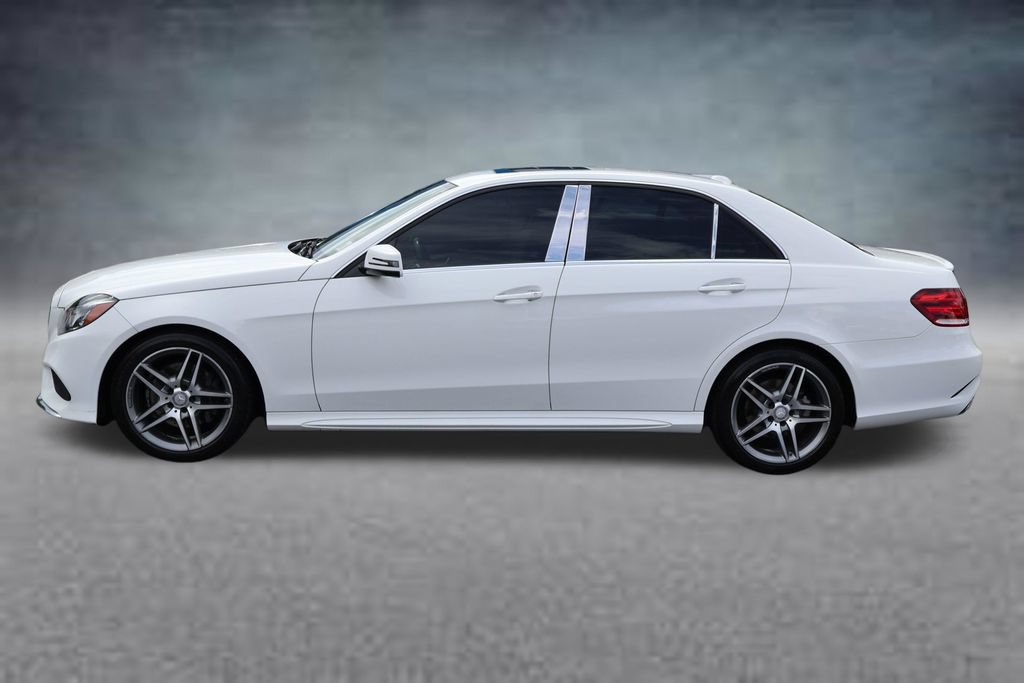Used 2016 Mercedes-Benz E 350 4MATIC Sedan image 4