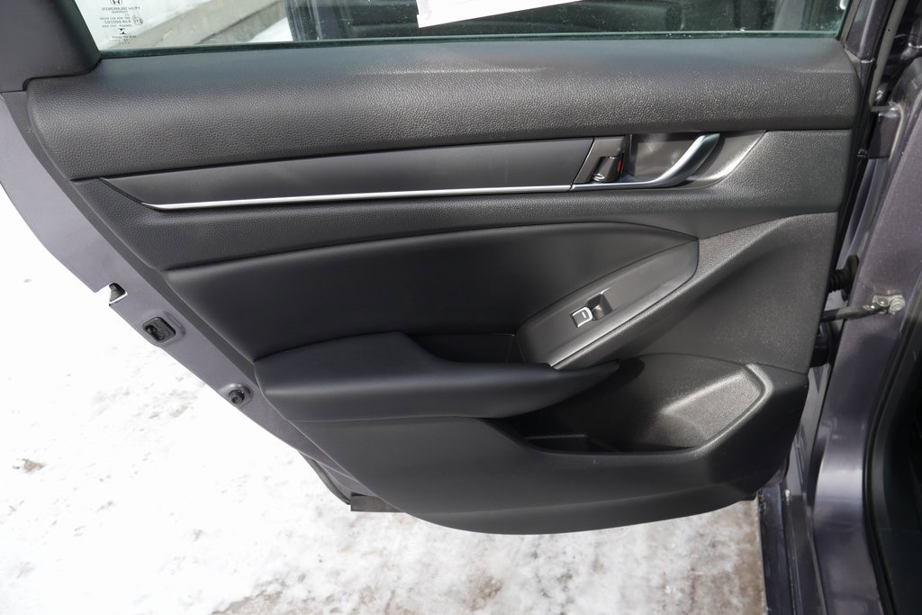 Used 2018 Honda Accord Sport image 31