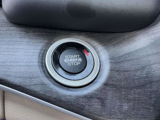 Used 2022 Jeep Grand Cherokee Limited 4xe image 17