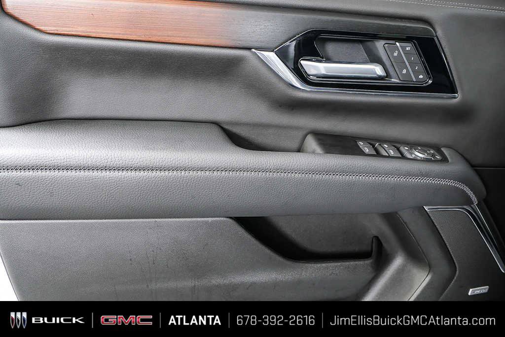 New 2026 GMC Yukon XL Denali w/ Denali Reserve Package AWD/4WD image 7