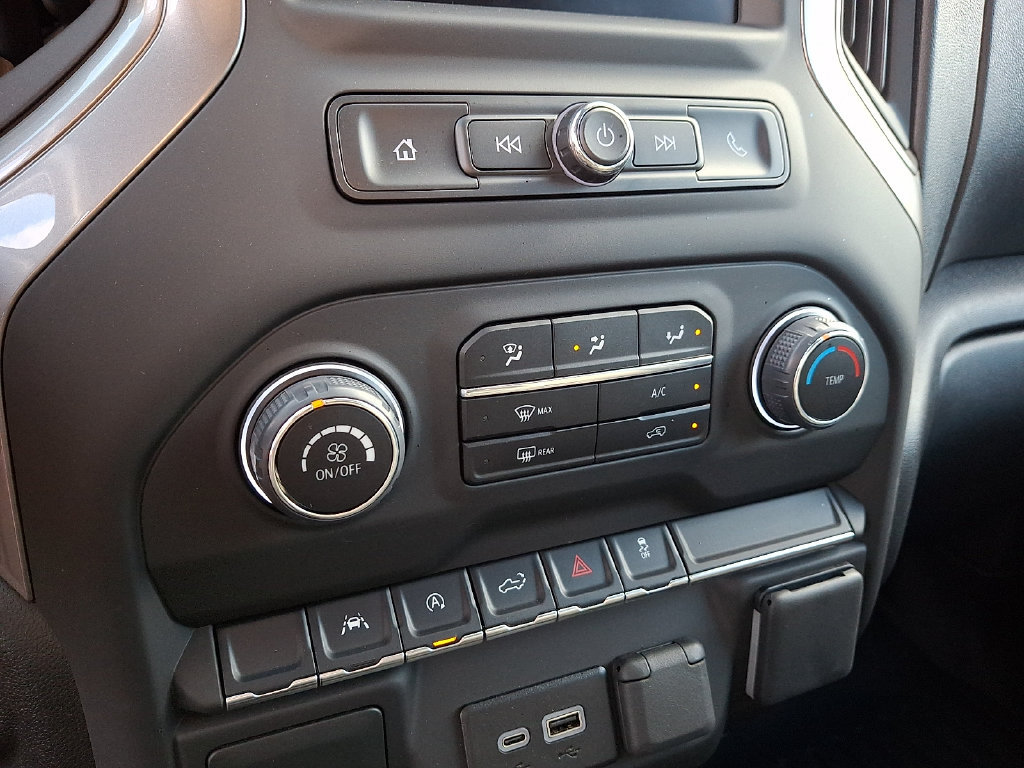 Used 2025 Chevrolet Silverado 1500 Custom AWD/4WD image 15