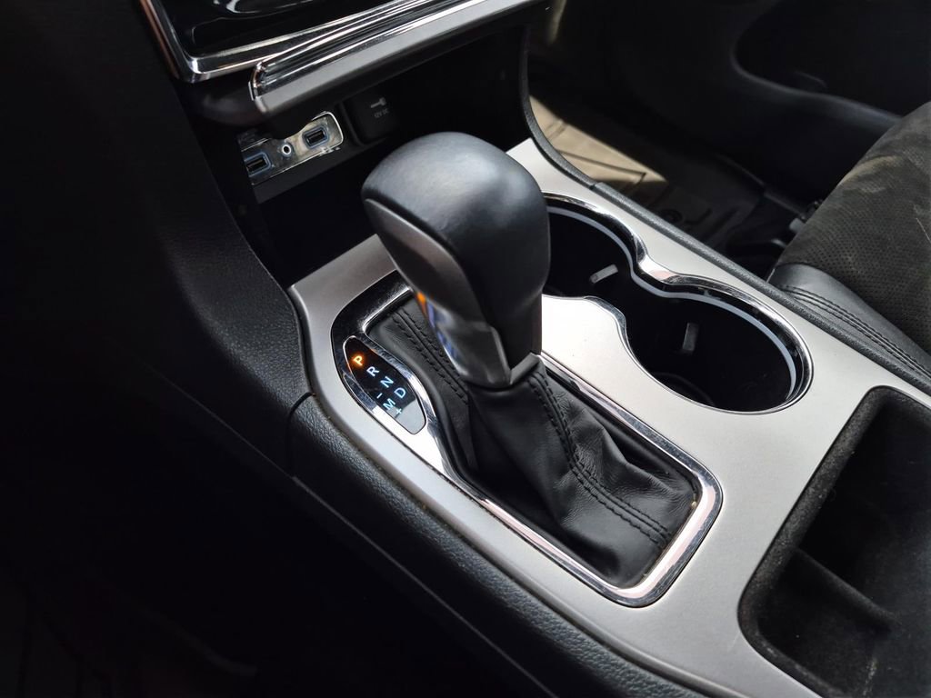 Used 2019 Jeep Grand Cherokee Altitude RWD image 29