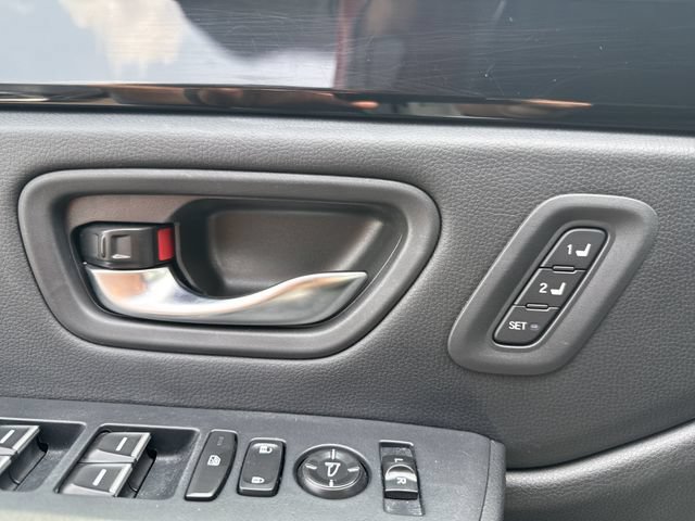 Used 2023 Honda Pilot EX-L image 10