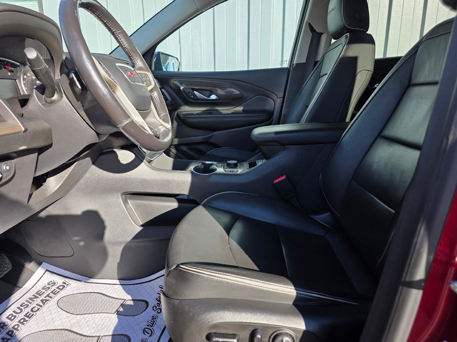 Used 2020 GMC Terrain Denali image 13