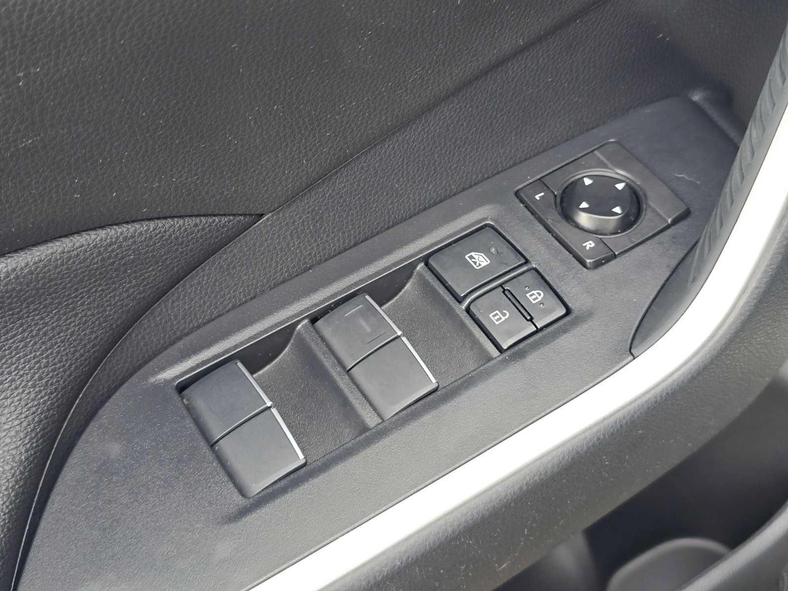 Used 2021 Toyota RAV4 XLE Premium AWD/4WD image 23