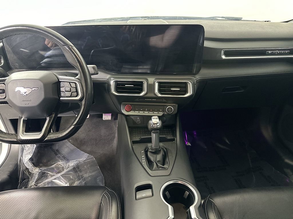 Used 2024 Ford Mustang Premium image 17