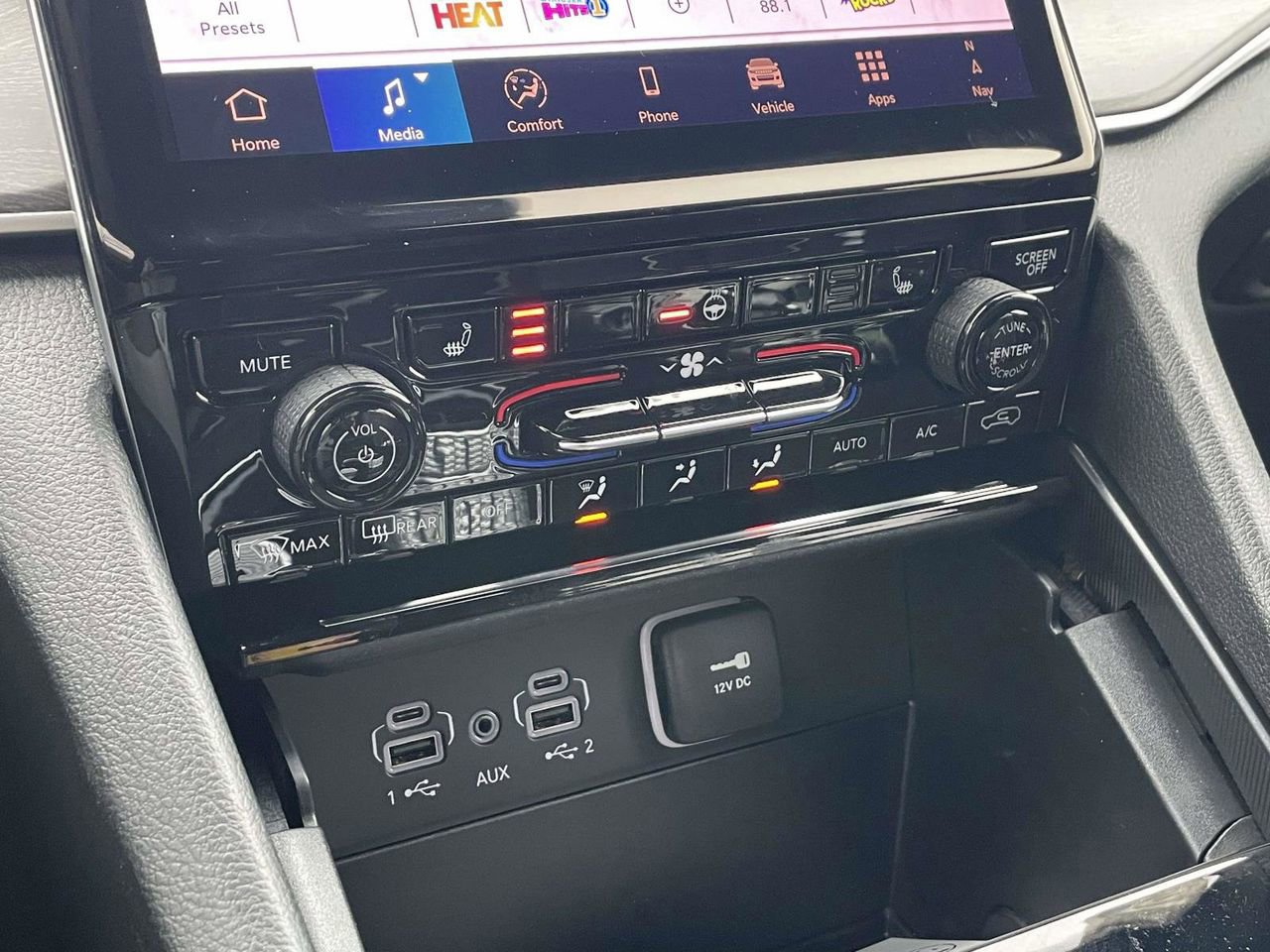 New 2025 Jeep Grand Cherokee L Limited image 42