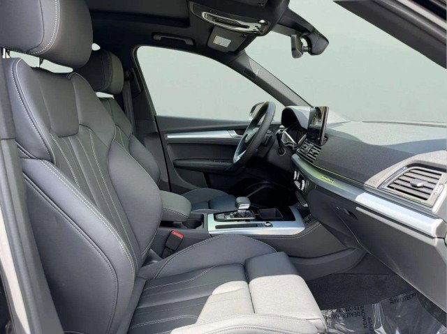 Certified 2024 Audi Q5 2.0T Premium Plus w/ Premium Plus Package AWD/4WD image 31
