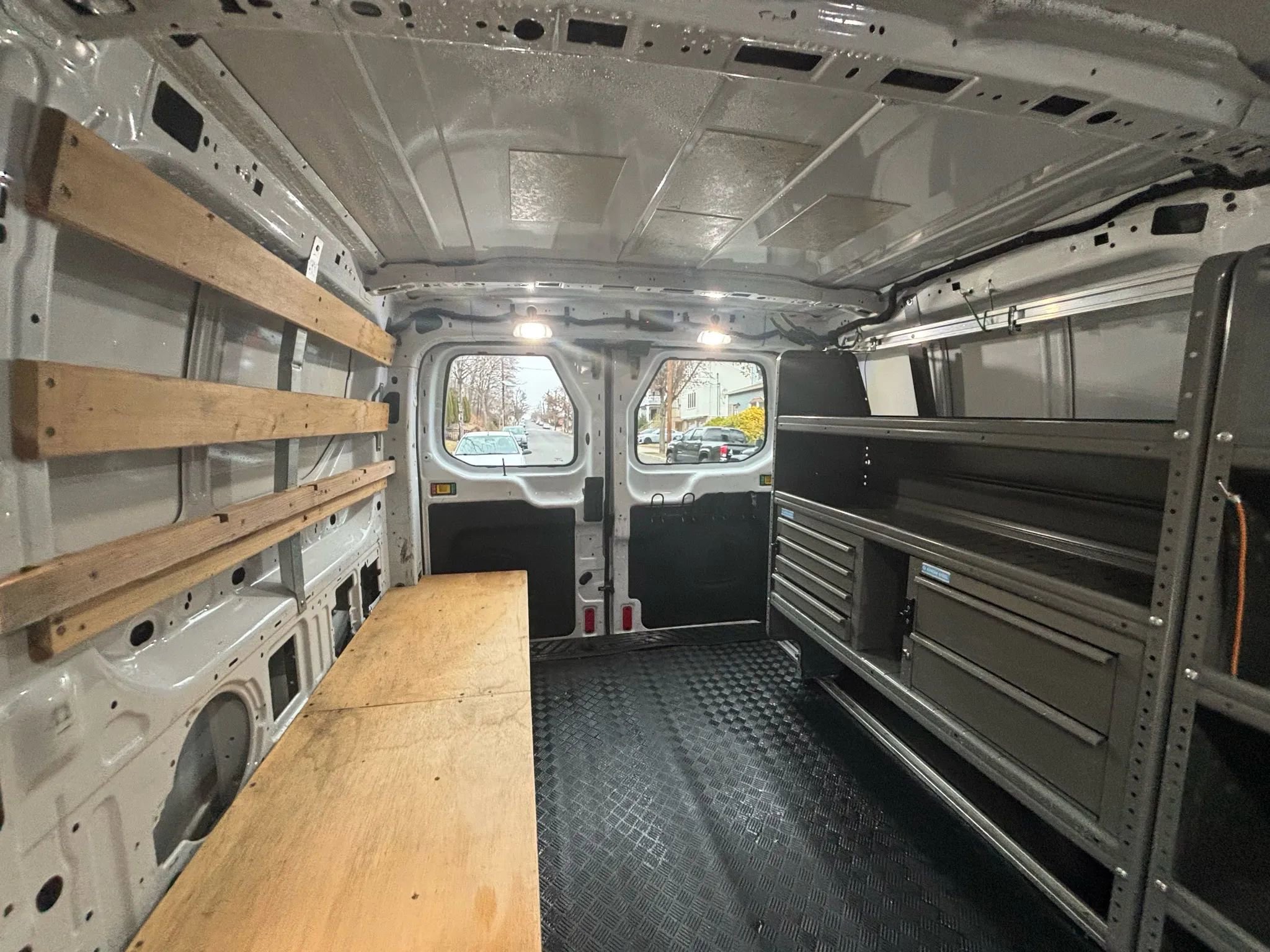 Used 2018 Ford Transit 250 130 Low Roof w/ Exterior Upgrade Package image 25